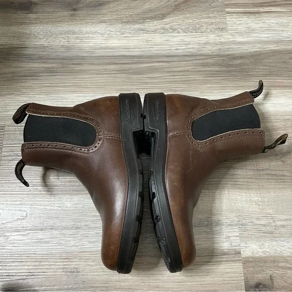 Blundstone Original High Top Chelsea Boot Brogue Size 6 AUS, US women 9. - Picture 5 of 9